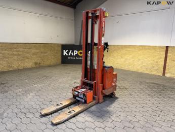 BT LSV 1000 E/10 electric stacker