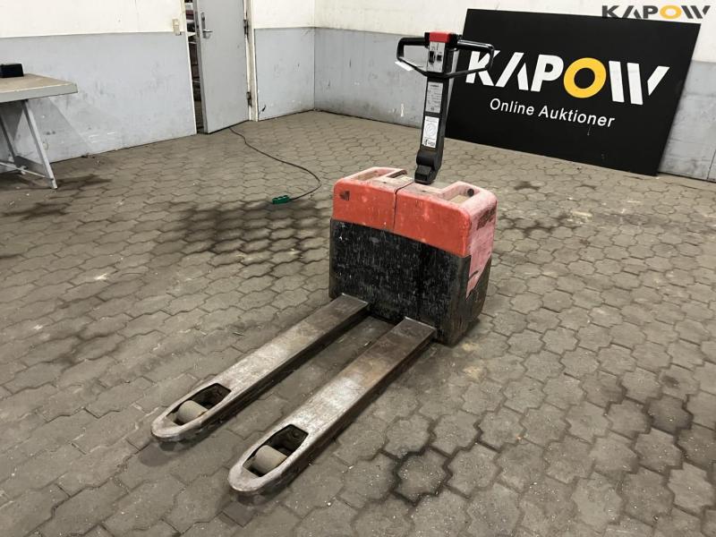 BT LW 13 electric pallet truck 1