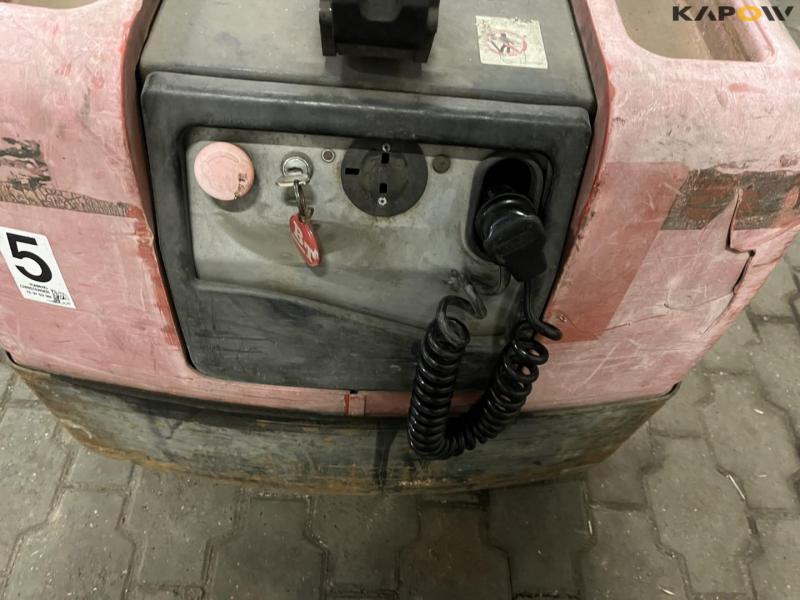 BT LW 13 electric pallet truck 13