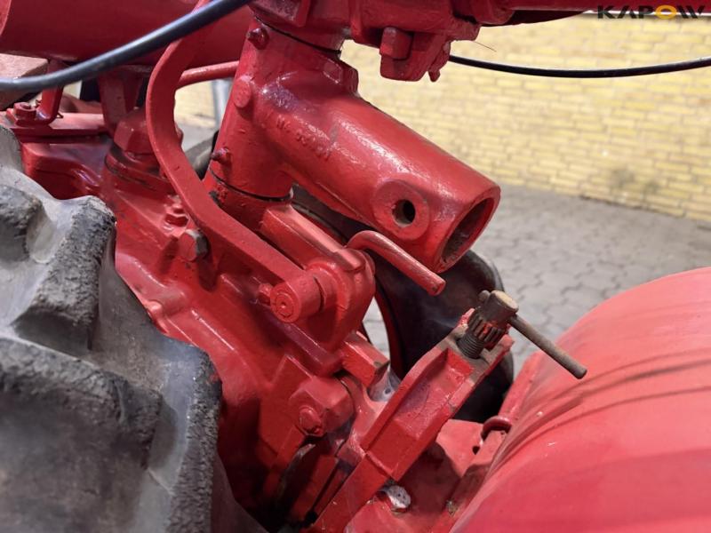 Bundgartz & Co. tool carrier with cutter 24