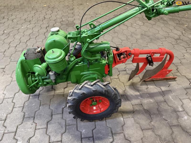 Bungartz tool carrier with plow 9