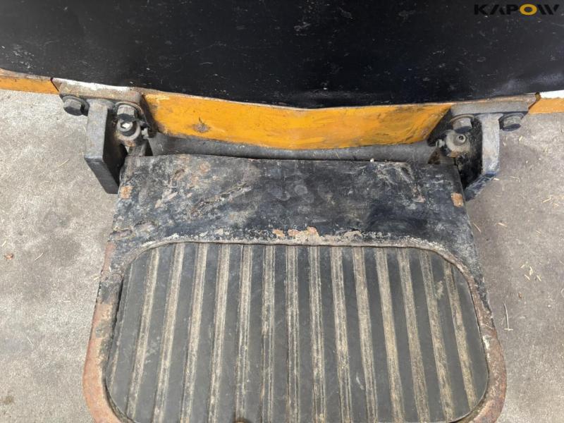 BV S12 Electric pallet stacker 8