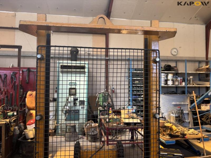 BV S12 Electric pallet stacker 16