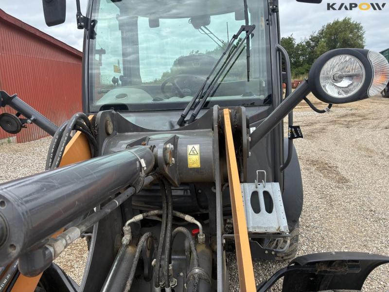 Case 121F wheel loader 16