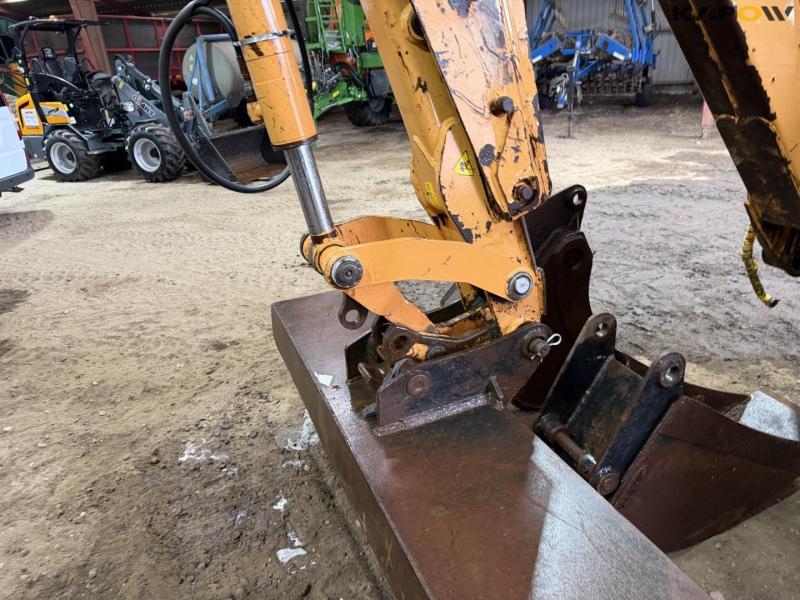 Case 695 backhoe loader 22