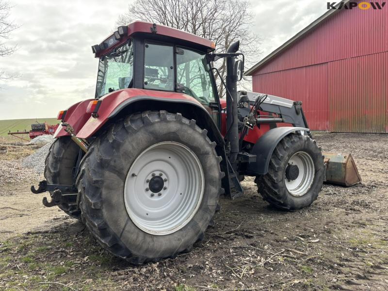 Case CVX 1155 4 WD tractor with front loader 5