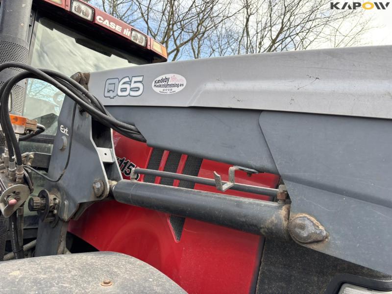 Case CVX 1155 4 WD tractor with front loader 21