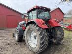 Case CVX 1155 4 WD tractor with front loader 7