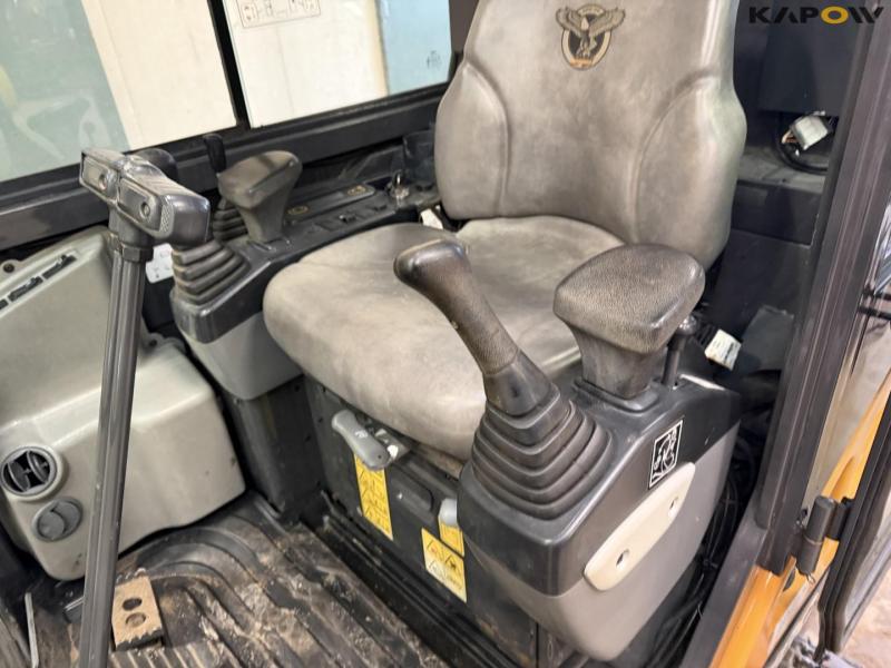 Case CX18C mini excavator 25