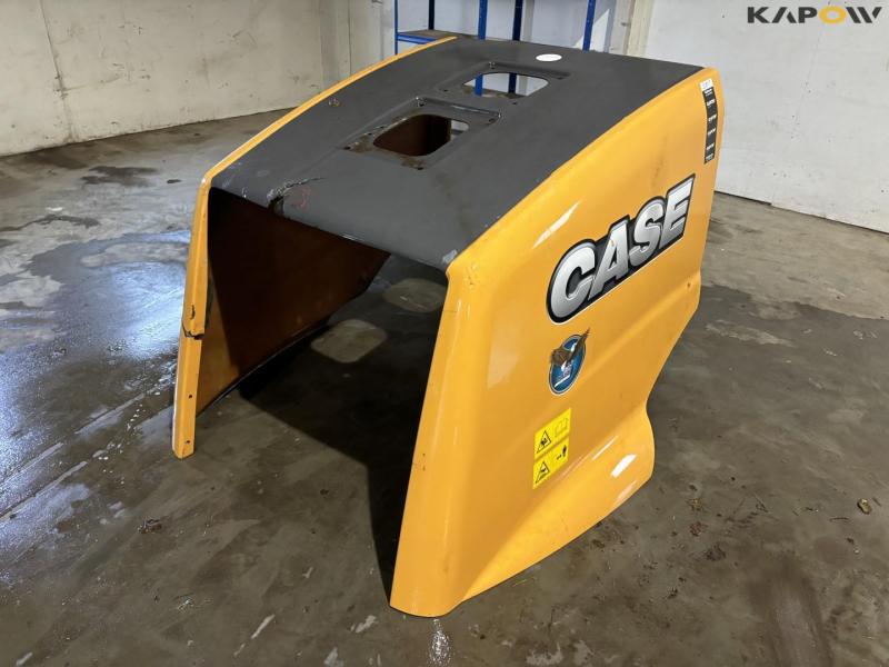 Case wheel loader tailgate 1