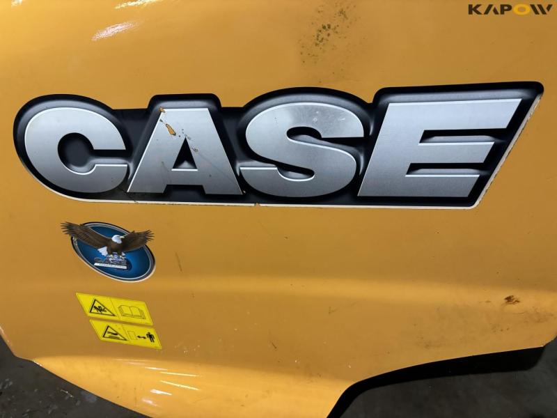 Case wheel loader tailgate 9
