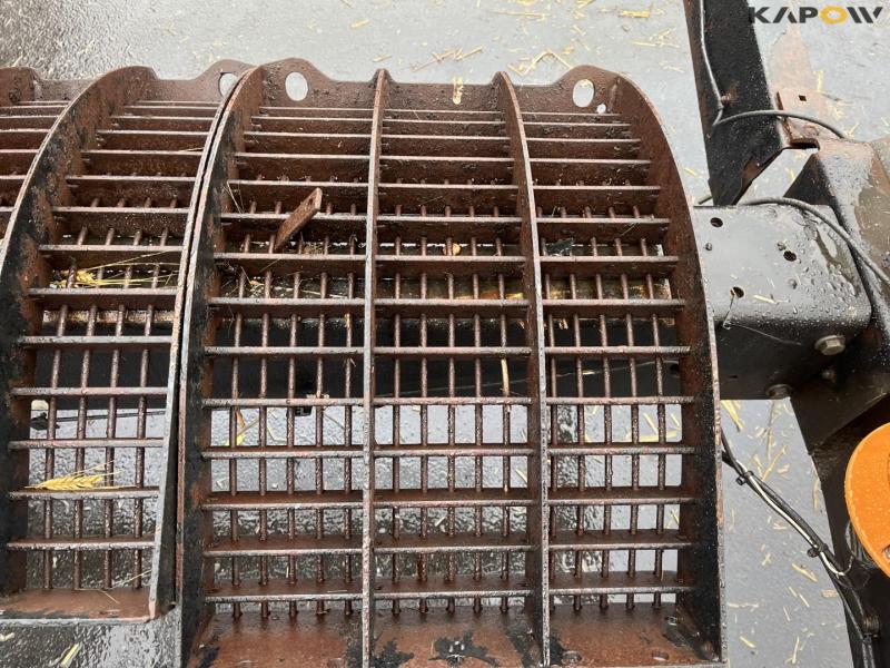 Case IH AFX8010 combine with 35-foot D60-S Macdon header 62