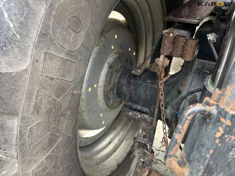 Case IH CS120 tractor 22