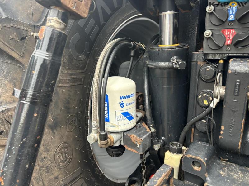 Case IH magnum 340 tractor 34