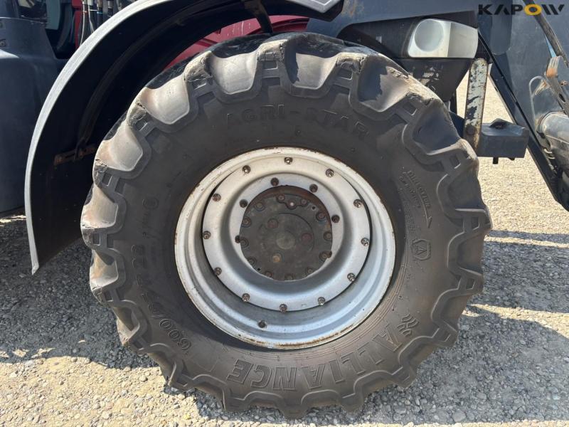 Case Puma 185 CVX tractor with front loader 21
