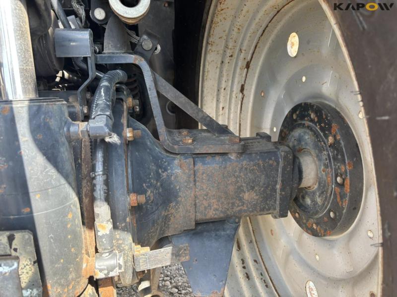 Case Puma 185 CVX tractor with front loader 43