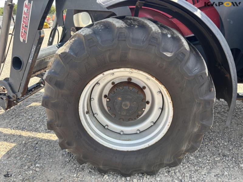 Case Puma 185 CVX tractor with front loader 54