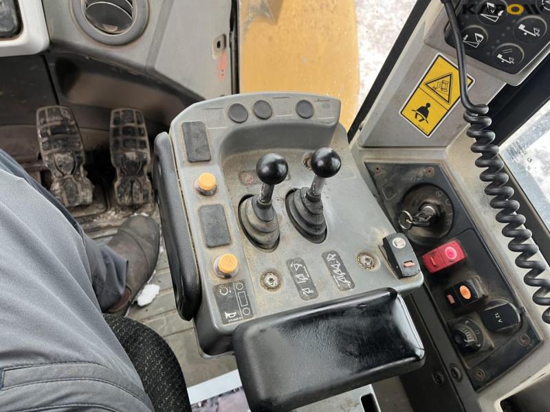 Cat 966K Wheel Loader 51