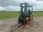 CAT DP30N forklift 1