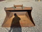 CAT grading bucket with S70 hitch 2