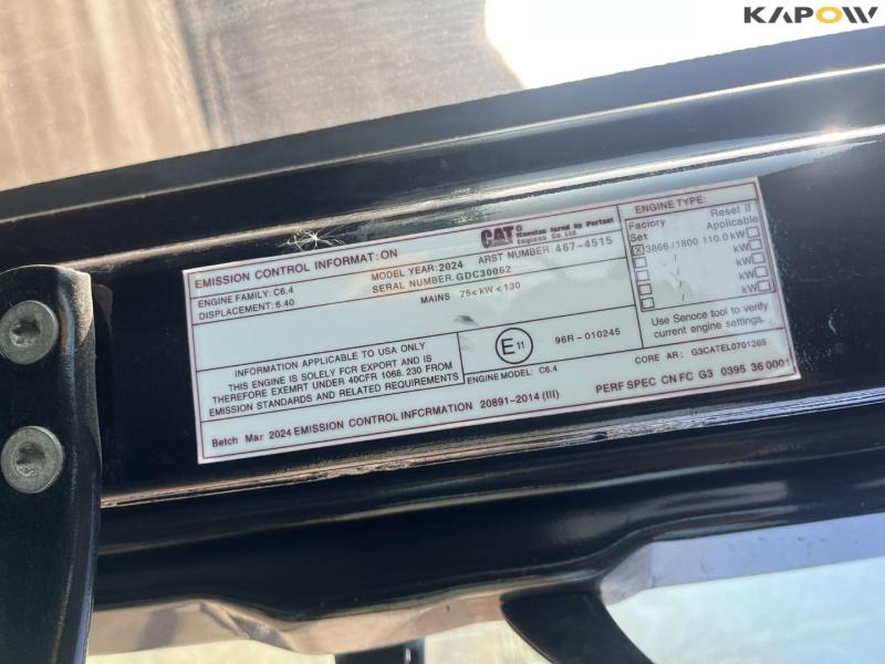 Caterpillar 320D2 excavator 41