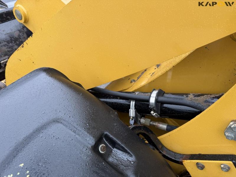 Caterpillar 907H Wheel Loader 23