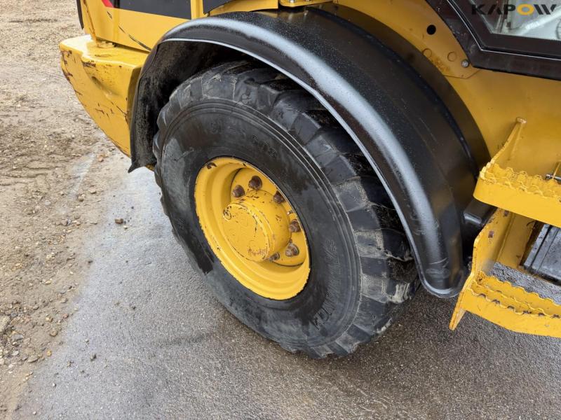 Caterpillar 907H Wheel Loader 57
