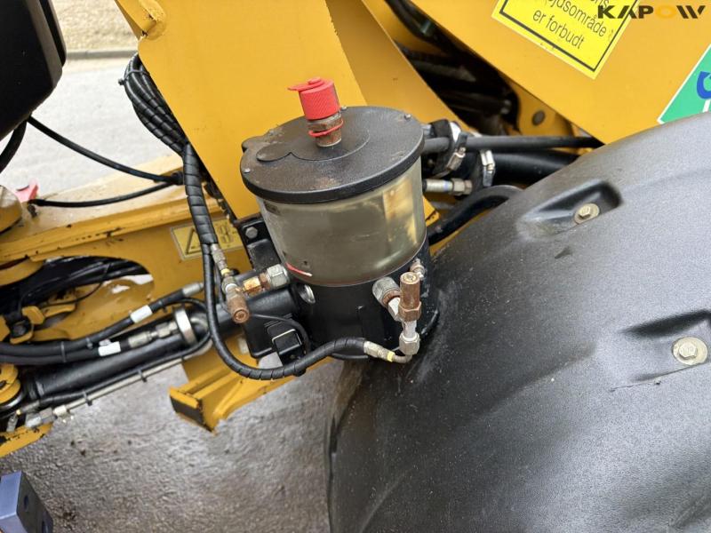 Caterpillar 907H2 wheel loader 22
