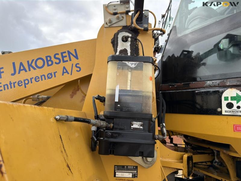 Caterpillar 938H Wheel Loader 25