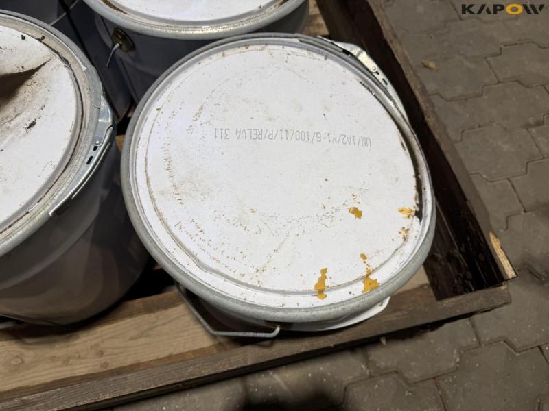 Caterpillar paint - 4pcs 9