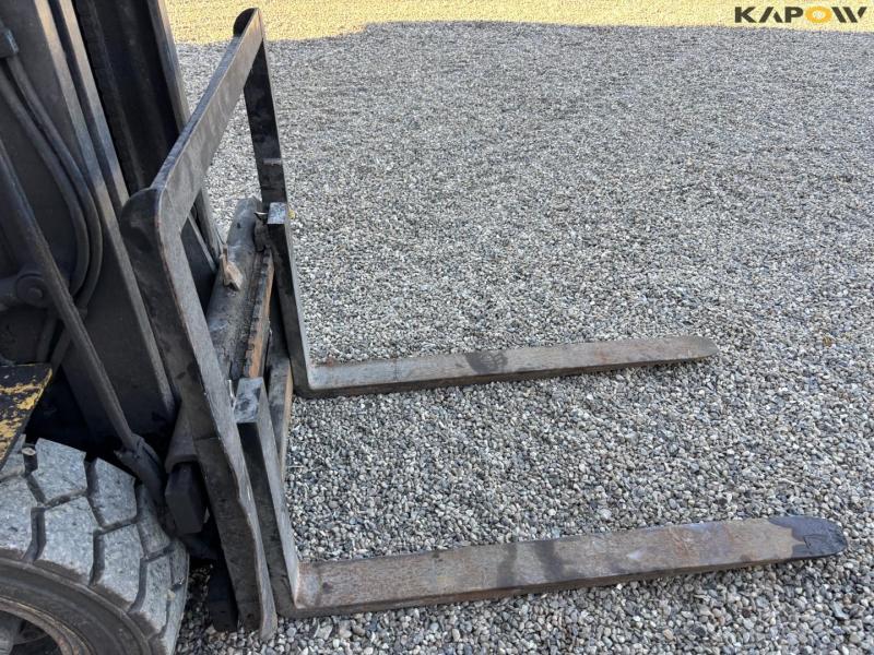 Caterpillar forklift 21