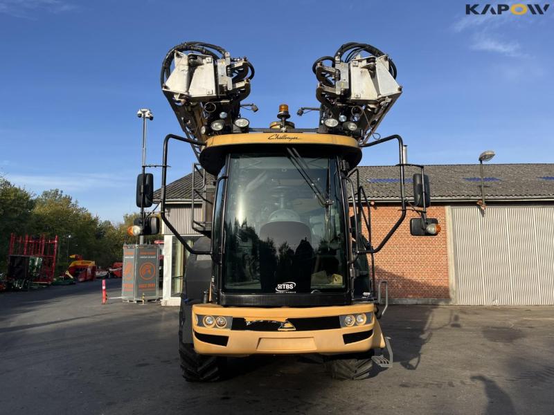 Challenger Rogator self-propelled field sprayer with 36 meter boom 2