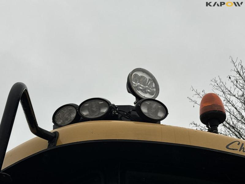 Challenger Rogator RG 655 self-propelled sprayer 11