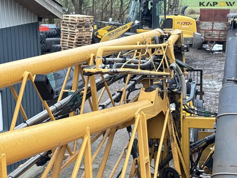 Challenger Rogator RG 655 self-propelled sprayer 48