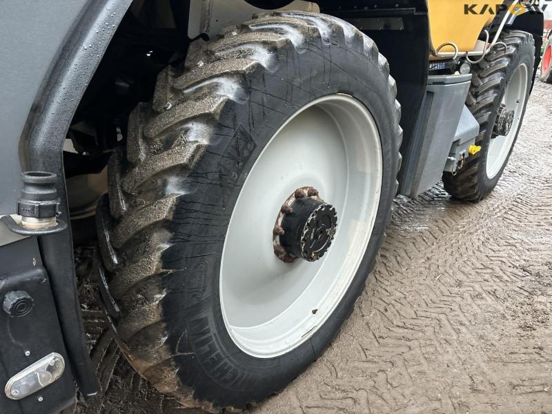 Challenger Rogator RG 655 self-propelled sprayer 71