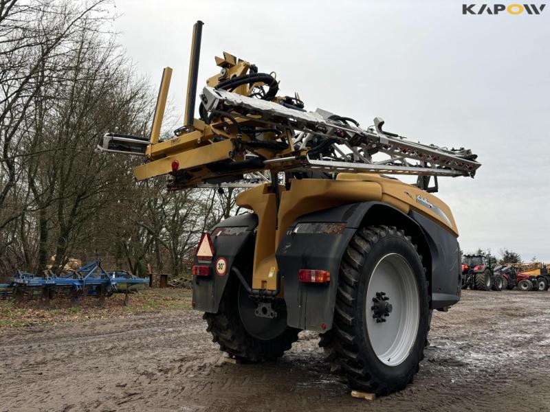 Challenger Rogator sprayer 5