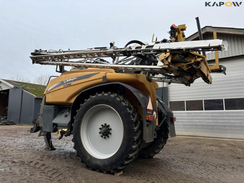 Challenger Rogator sprayer 7