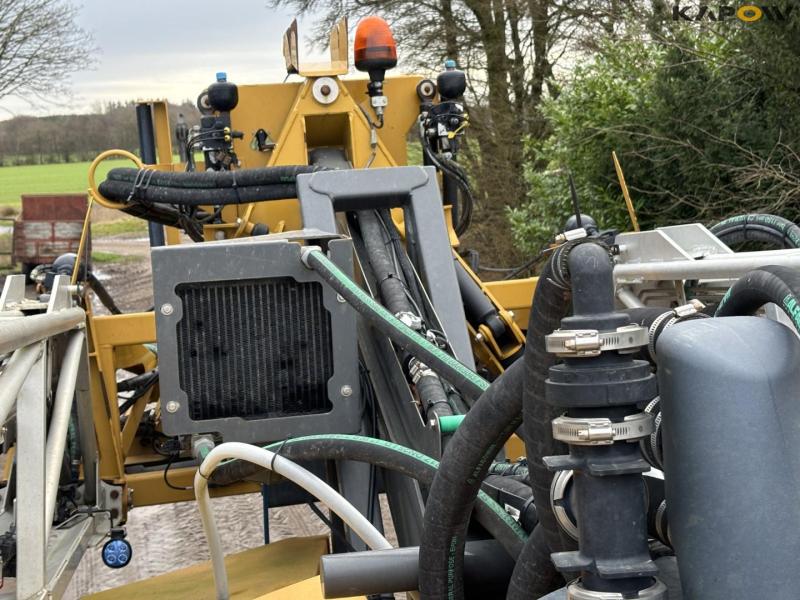 Challenger Rogator sprayer 55