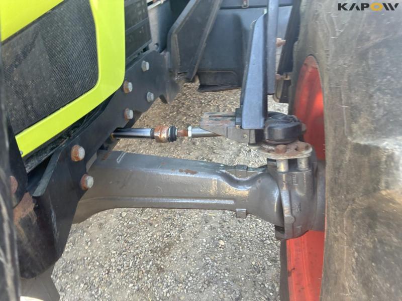 Claas 630 tractor with front loader 19