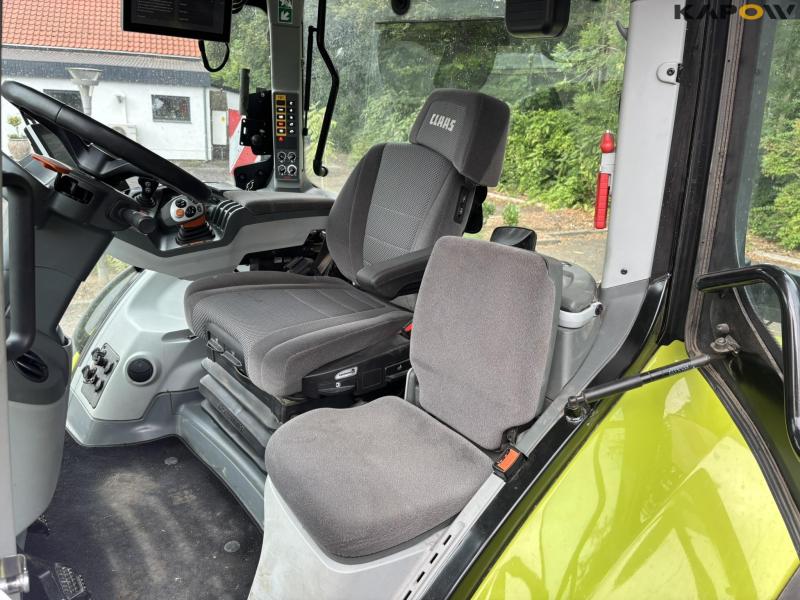 Claas Arion 870 Cmatic 4 WD tractor 55