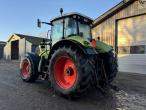 Claas Axion 840 tractor 7
