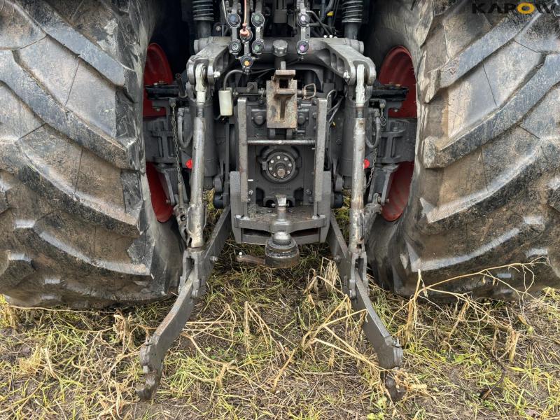 Claas Axion 850 CMATIC 4 WD tractor 33