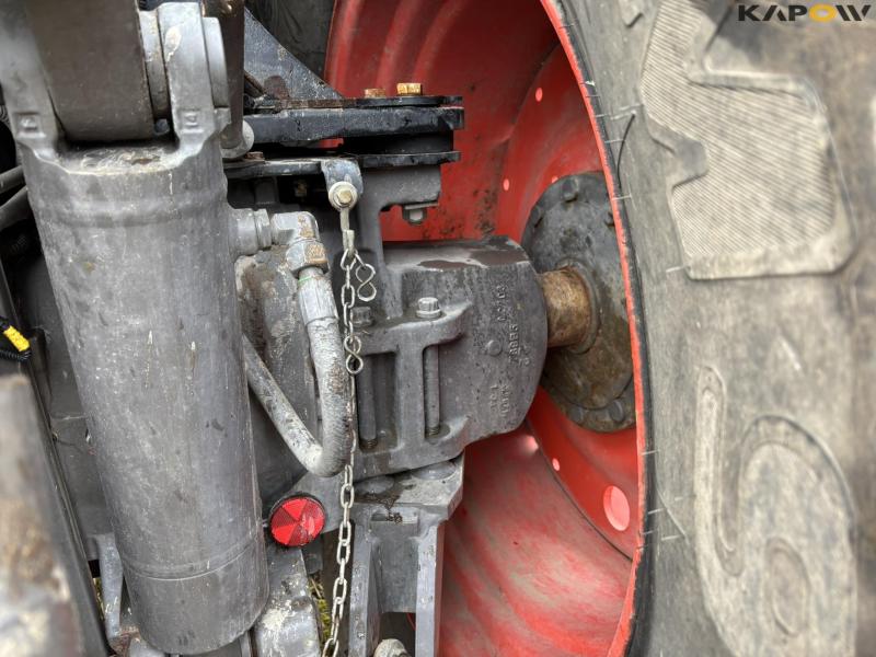 Claas Axion 850 CMATIC 4 WD tractor 35