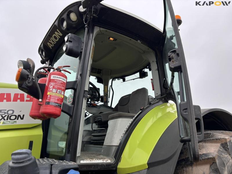 Claas Axion 850 CMATIC 4 WD tractor 53