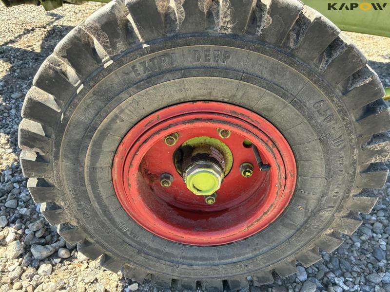 Claas Direct Disc 520 header with trailer 12