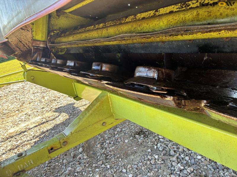 Claas Direct Disc 520 header with trailer 22