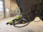 Claas Lexion 560 + 25 foot header 22