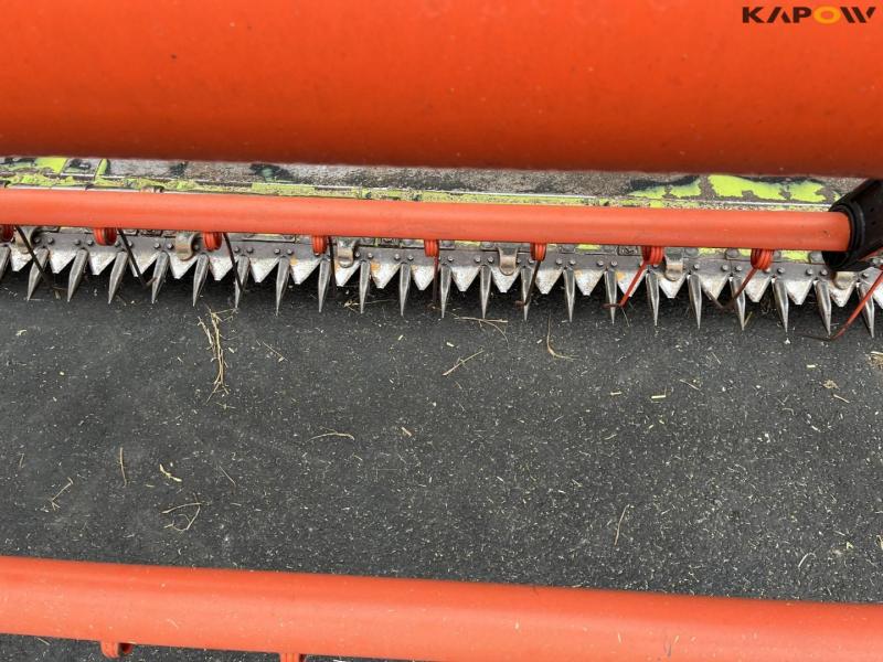 Claas lexion 760 combine harvester with 31 foot header 14