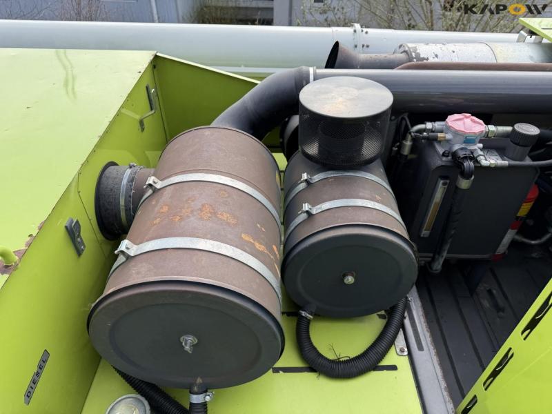 Claas Lexion 770 combine harvester 53