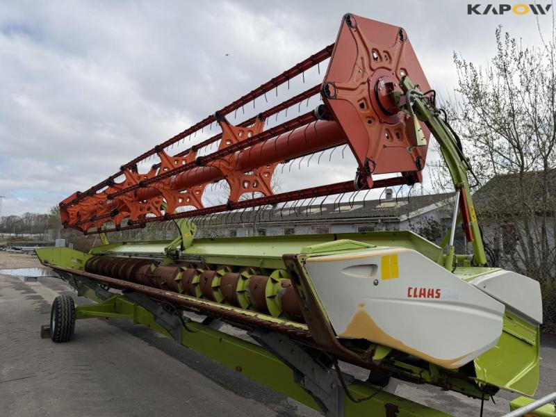 Claas Lexion 770 combine harvester 111
